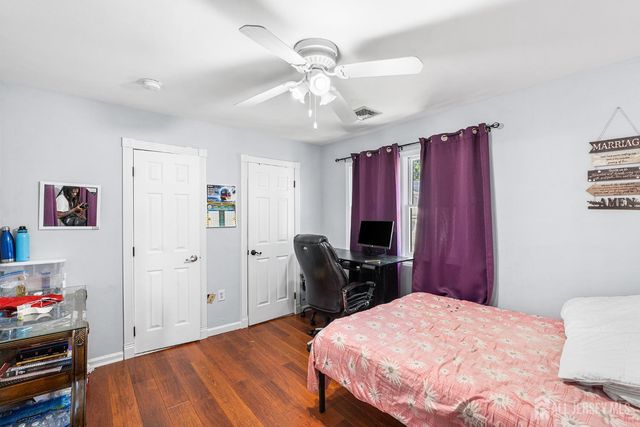 68 W edward Street, Iselin, NJ 08830