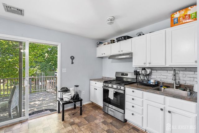 68 W edward Street, Iselin, NJ 08830
