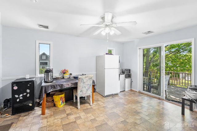 68 W edward Street, Iselin, NJ 08830