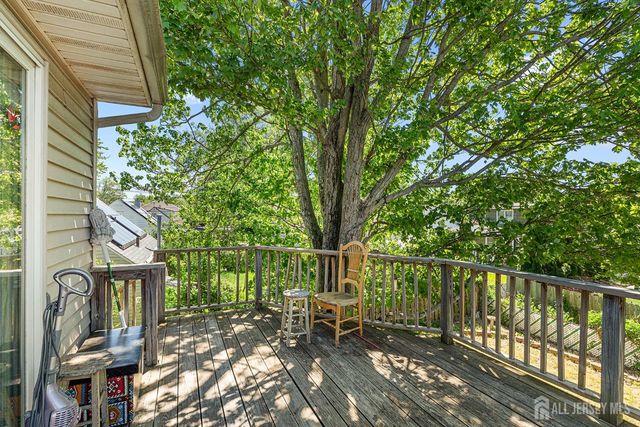 68 W edward Street, Iselin, NJ 08830