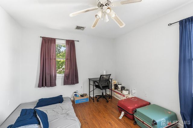 68 W edward Street, Iselin, NJ 08830
