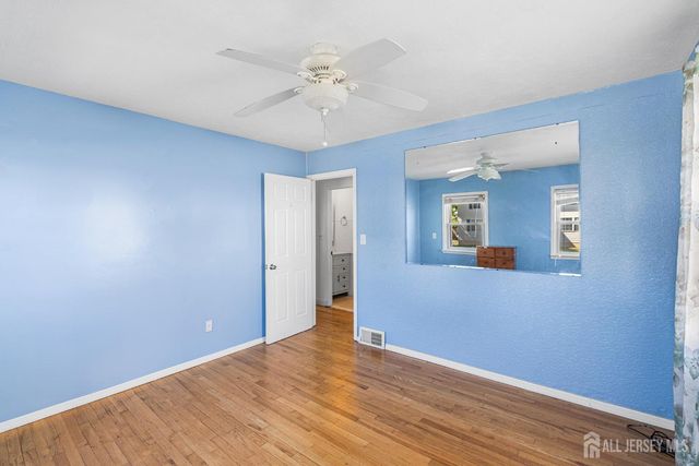 68 W edward Street, Iselin, NJ 08830