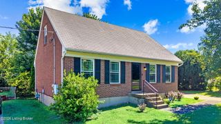 3821 Hillcross Dr, Louisville, KY 40229