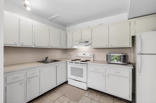 35 Mansfield A, Boca Raton, FL 33434