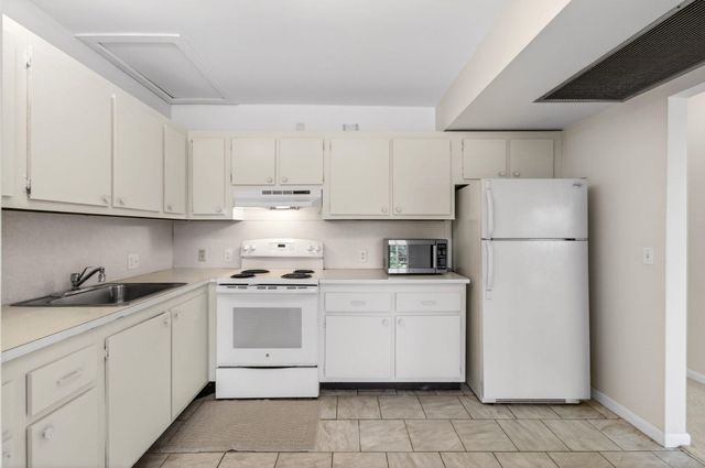 35 Mansfield A, Boca Raton, FL 33434
