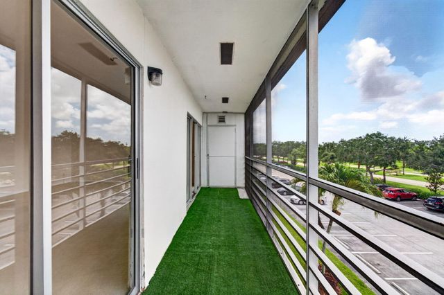 35 Mansfield A, Boca Raton, FL 33434