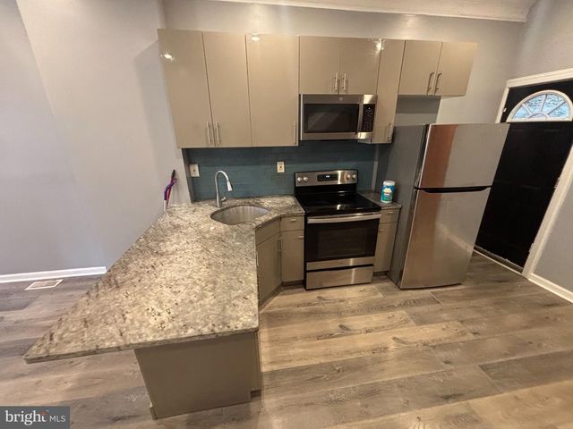 1717 FONTAIN ST, Philadelphia, PA 19121