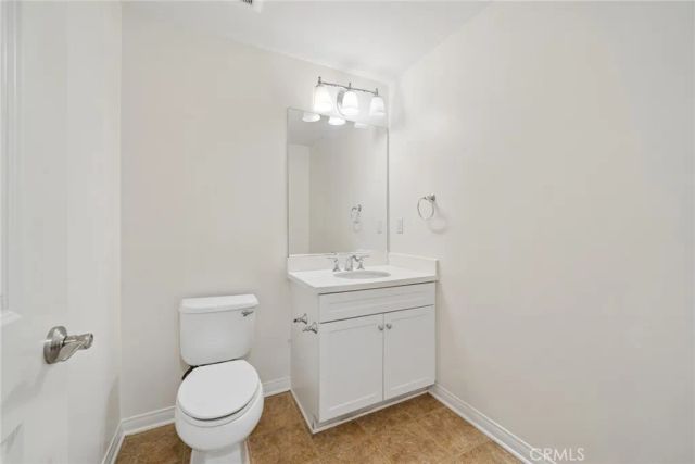 107 Mayfair, Irvine, CA 92620