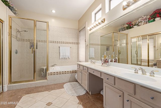 5811 W IRMA Lane, Glendale, AZ 85308