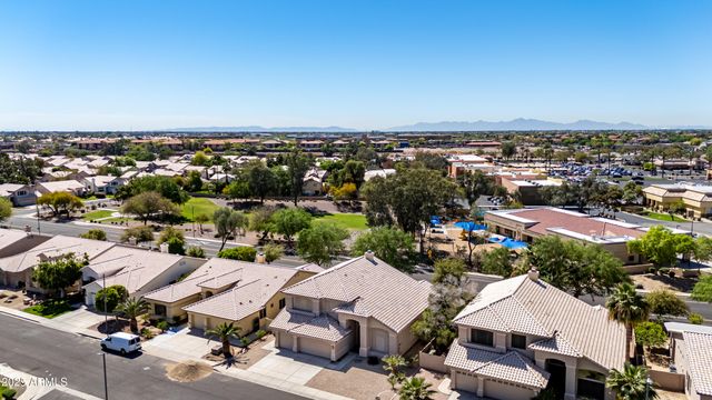 5811 W IRMA Lane, Glendale, AZ 85308