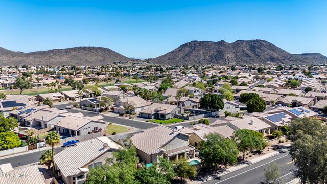 5811 W IRMA Lane, Glendale, AZ 85308