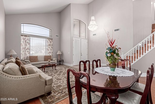 5811 W IRMA Lane, Glendale, AZ 85308