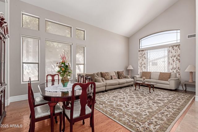 5811 W IRMA Lane, Glendale, AZ 85308