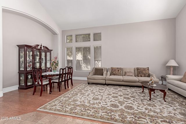 5811 W IRMA Lane, Glendale, AZ 85308