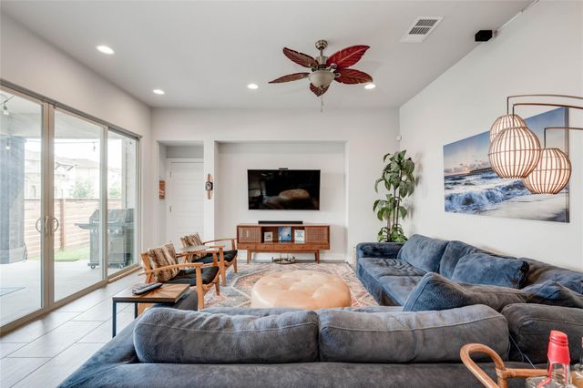 6900 Idea RD, Austin, TX 78741