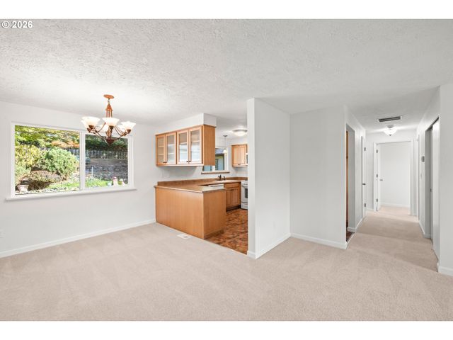 4495 Se CHELSEA St, Milwaukie, OR 97222