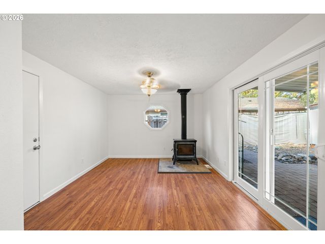 4495 Se CHELSEA St, Milwaukie, OR 97222