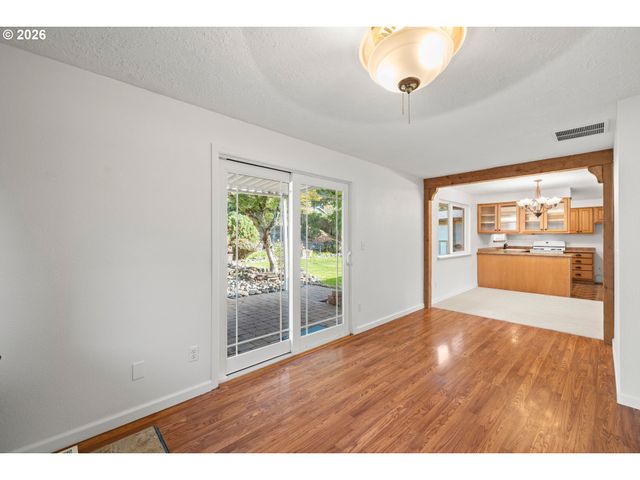 4495 Se CHELSEA St, Milwaukie, OR 97222