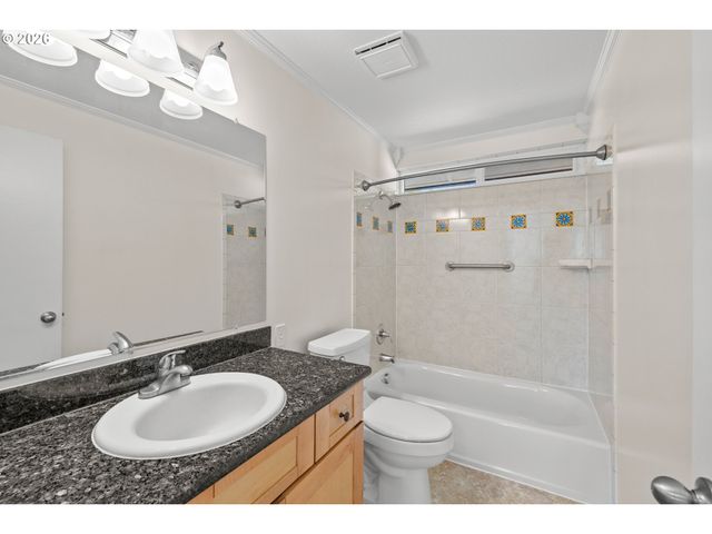 4495 Se CHELSEA St, Milwaukie, OR 97222