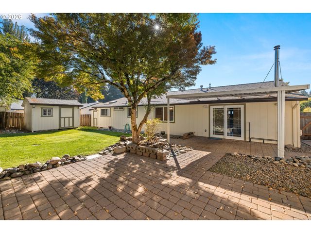 4495 Se CHELSEA St, Milwaukie, OR 97222