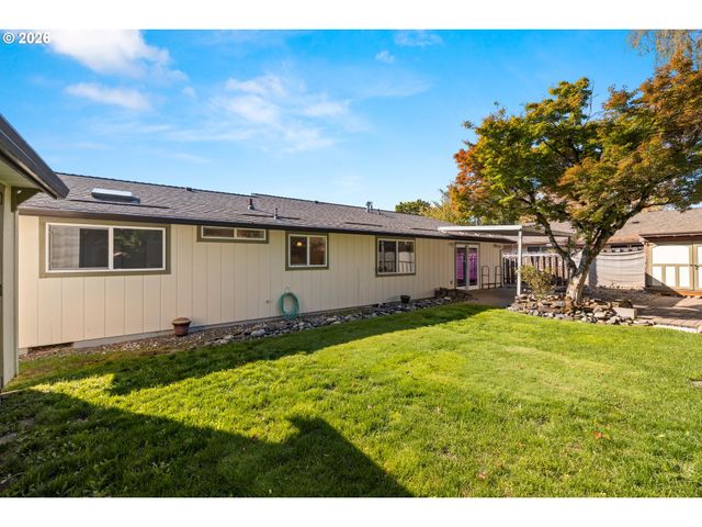 4495 Se CHELSEA St, Milwaukie, OR 97222