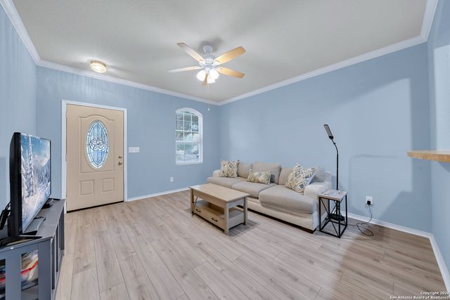 3823 Amber Chase, San Antonio, TX 78245