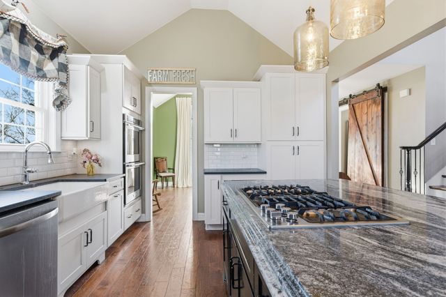 7141 Old Zion Rd, Columbia, TN 38401