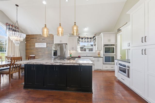 7141 Old Zion Rd, Columbia, TN 38401