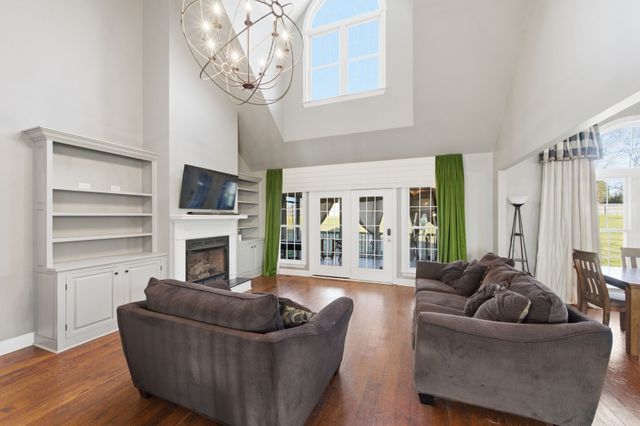 7141 Old Zion Rd, Columbia, TN 38401