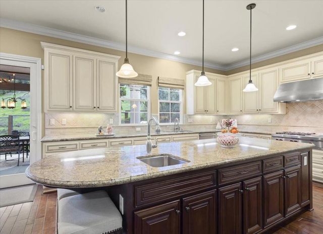 6617 Broadacres Drive, San Jose, CA 95120