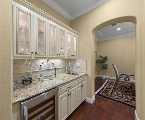 6617 Broadacres Drive, San Jose, CA 95120