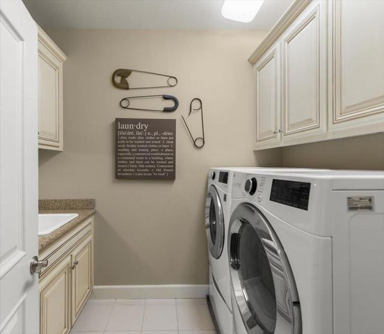 6617 Broadacres Drive, San Jose, CA 95120