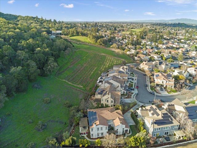 6617 Broadacres Drive, San Jose, CA 95120