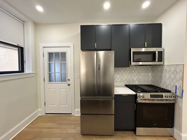 4636 N Hamilton Avenue 1, Chicago, IL 60625