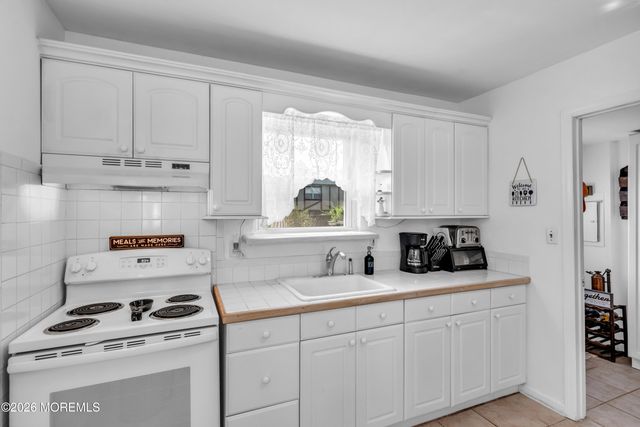95 Briar Mills Drive 95, Brick, NJ 08724