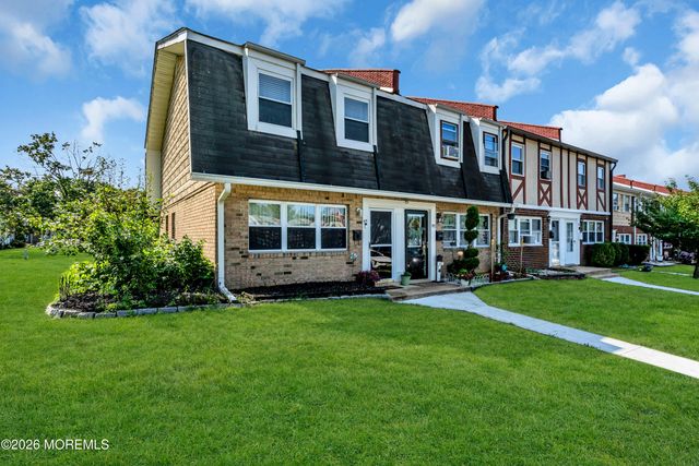 95 Briar Mills Drive 95, Brick, NJ 08724