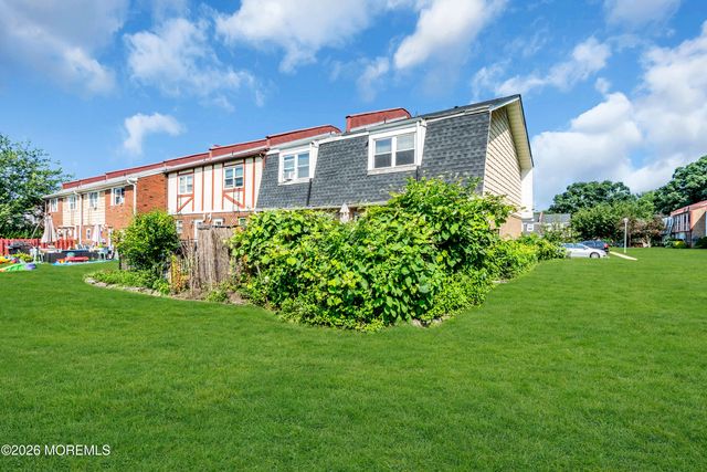 95 Briar Mills Drive 95, Brick, NJ 08724