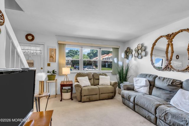 95 Briar Mills Drive 95, Brick, NJ 08724