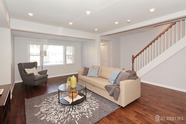 41 2 Avenue, Garwood, NJ 07027