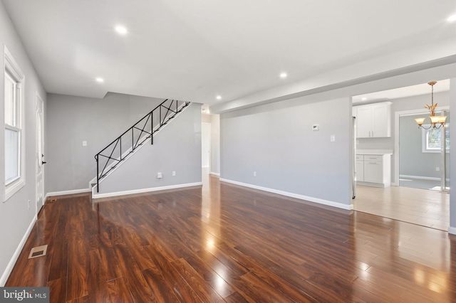86 MEDFORD LN, Willingboro, NJ 08046