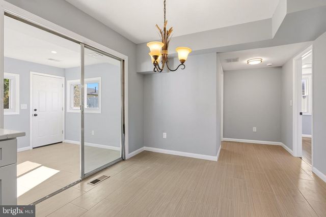 86 MEDFORD LN, Willingboro, NJ 08046