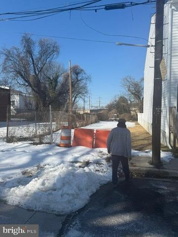 1032 44TH ST NE, Washington, DC 20019