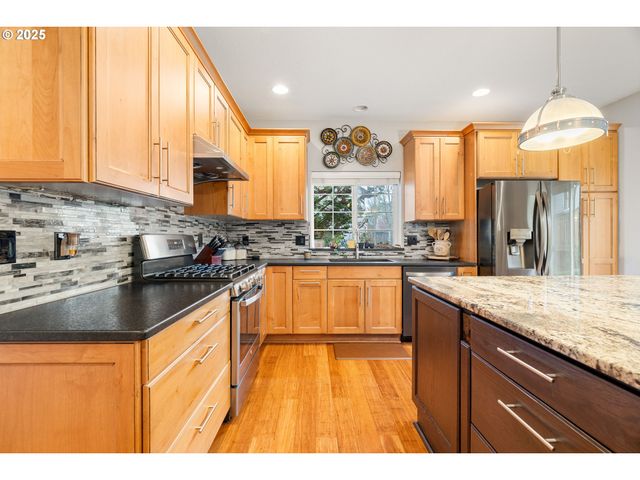 23897 Sw SANDERS Ter, Sherwood, OR 97140