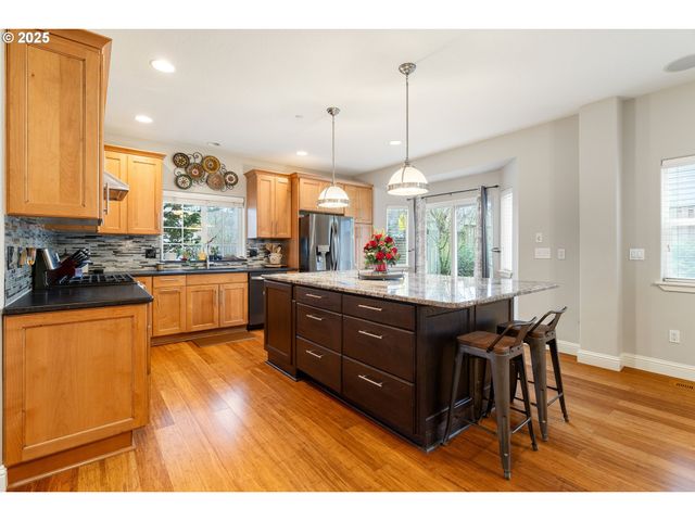 23897 Sw SANDERS Ter, Sherwood, OR 97140