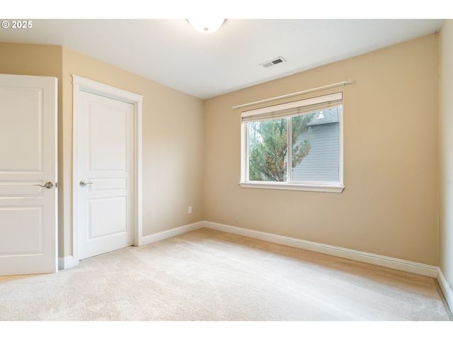 23897 Sw SANDERS Ter, Sherwood, OR 97140