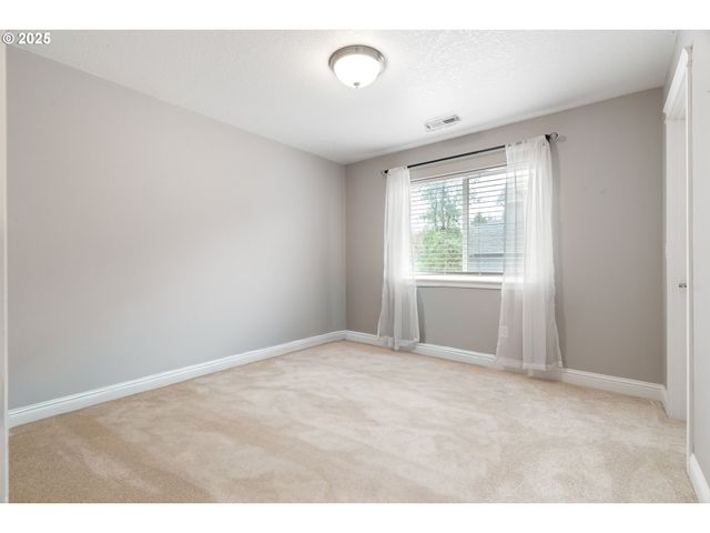 23897 Sw SANDERS Ter, Sherwood, OR 97140