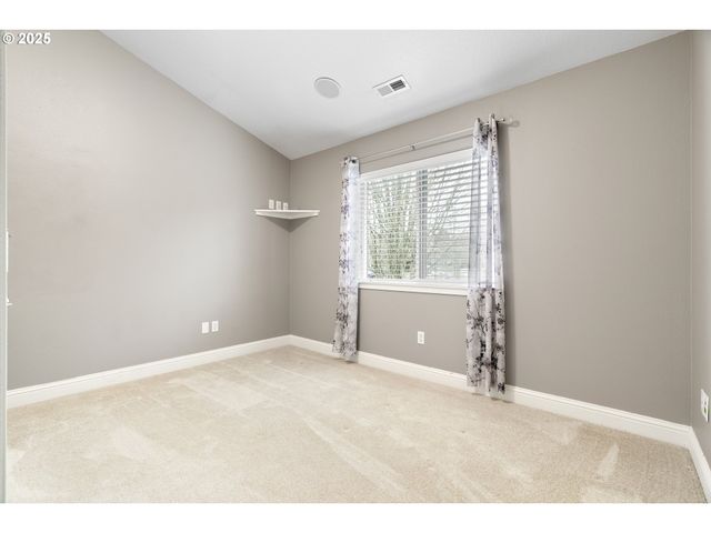 23897 Sw SANDERS Ter, Sherwood, OR 97140