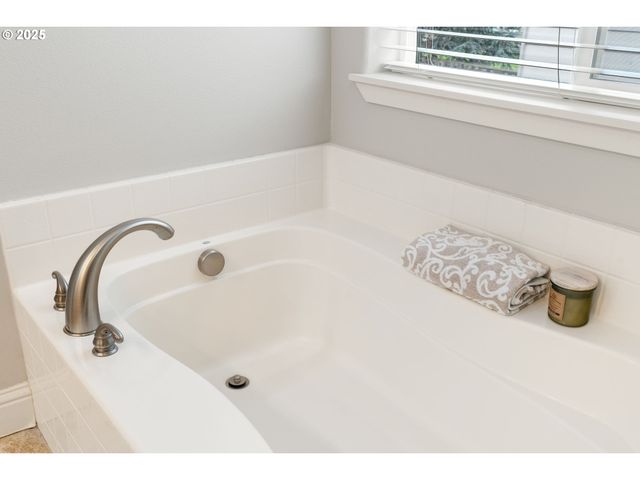 23897 Sw SANDERS Ter, Sherwood, OR 97140