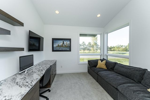 4080 Ironton Lane SW, Rochester, MN 55902