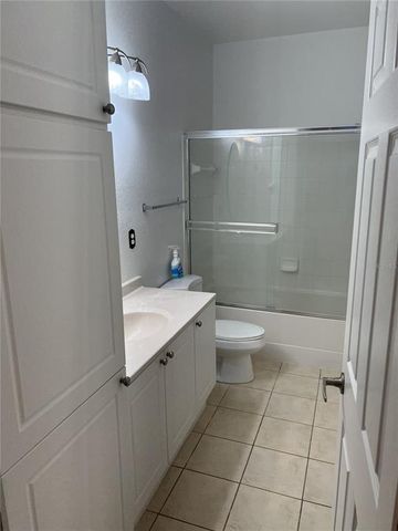 2495 LANCIEN COURT 6, Orlando, FL 32826